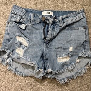 JBD stretch Women's Frayed Denim Shorts - Light Blue
